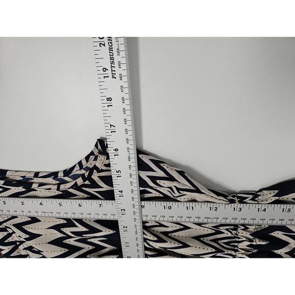 Speed Control Chevron Dress - Picture 12 of 14